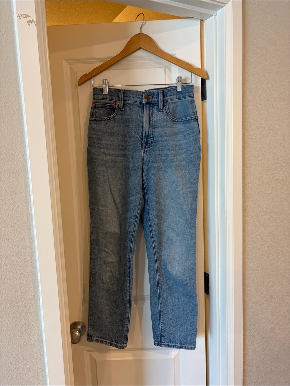Madewell Women’s Straight Leg Jeans - Light Blue Denim
